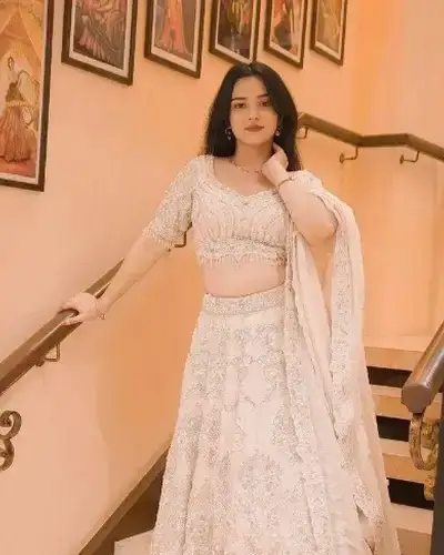 Escort Service In Warud